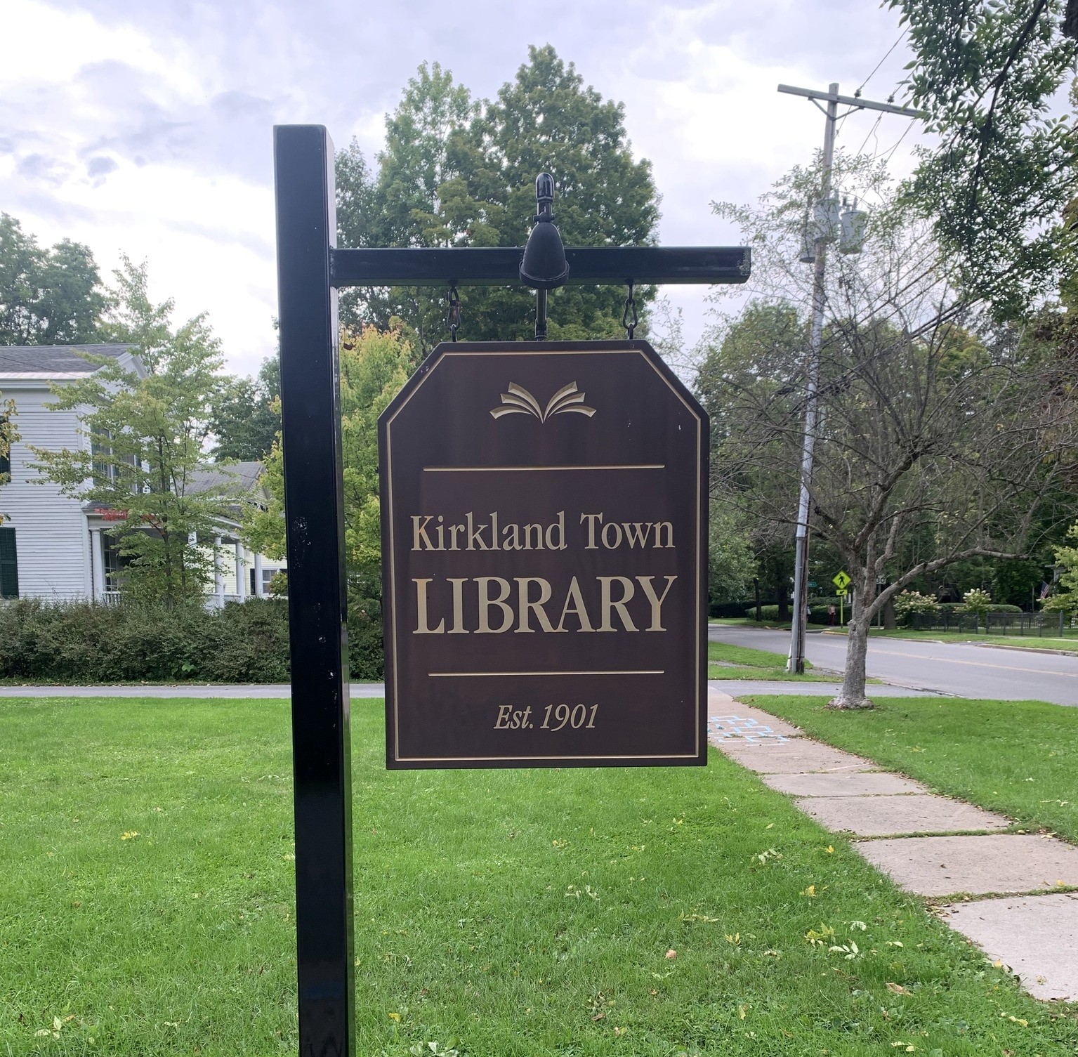 Kirkland Town Library